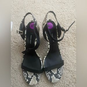 Never Worn! Nine West snake sandal !